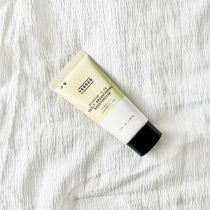 Versed weekend glow moisturizer